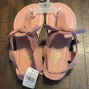Rogue sandals size 8.5 women's shoes.